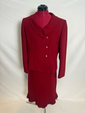 Suit Studio Skirt Suit Woman's Size 12P Red 2-Piece Set Blazer & Skirt